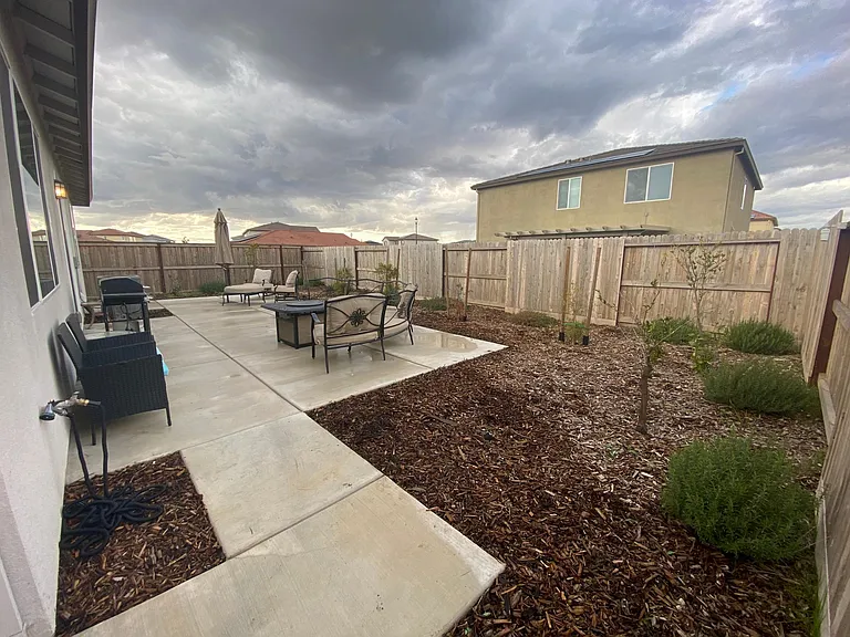 5032 Grasscreek Dr — Photo 24