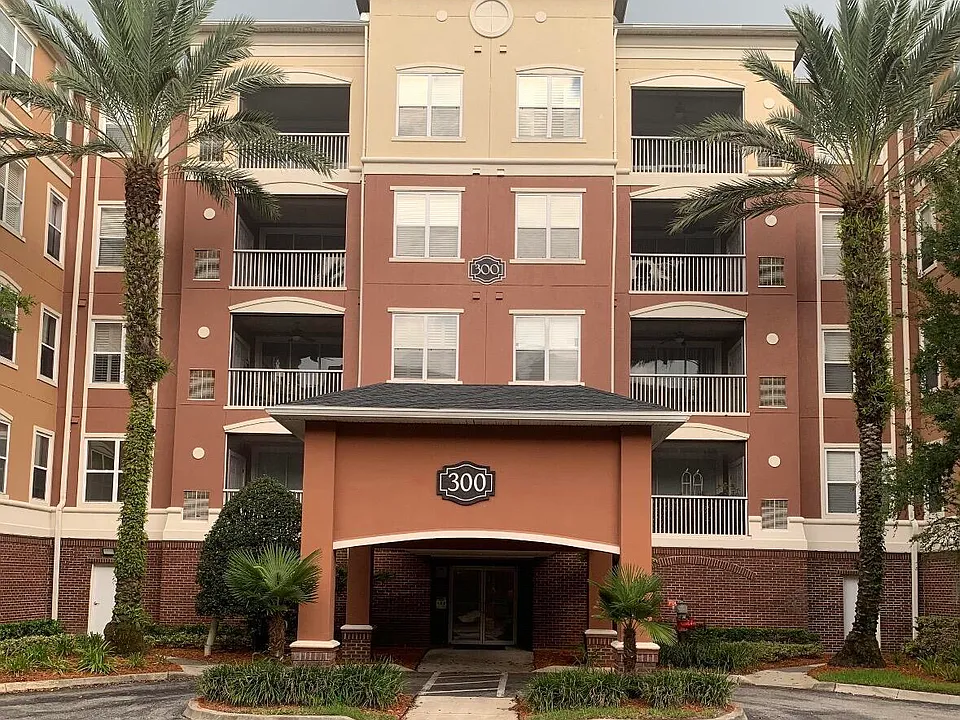 4480 Deerwood Lake Pkwy #325