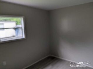 512 10th St SW #9, Hickory, NC 28602