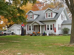 17877 E 300th Rd, West Union, IL 62477