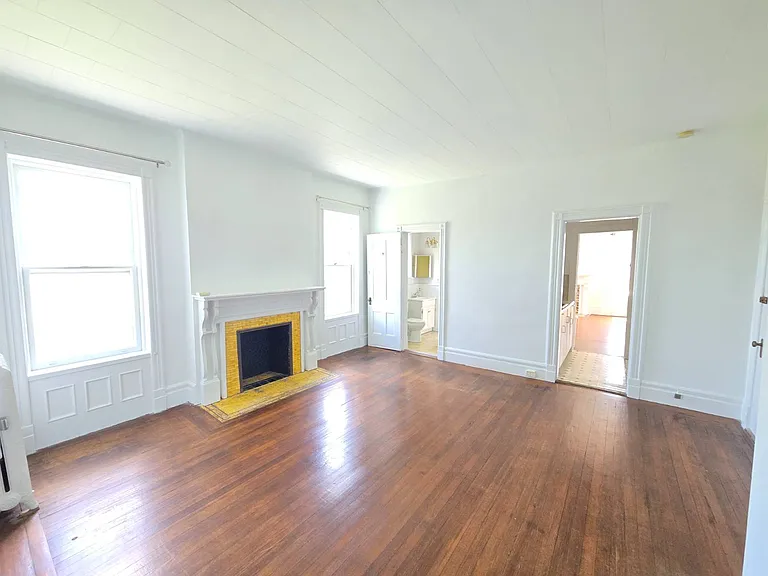 514 Grand Ave — Photo 13