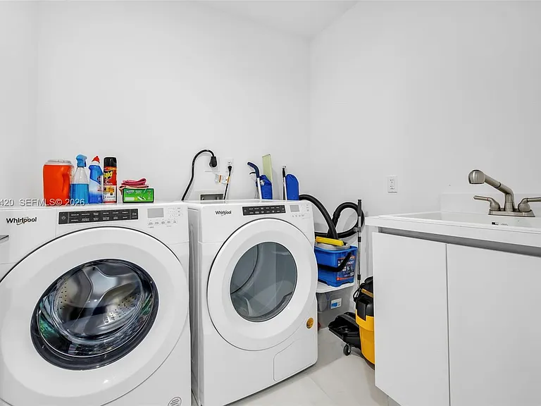 17550 Collins Ave #801 — Photo 34