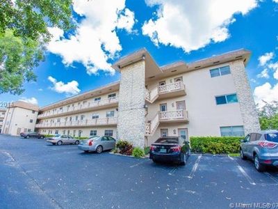 5102 NW 36th St APT 602, Lauderdale Lakes, FL, 33319