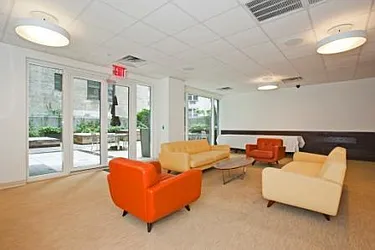 Rented by R New York