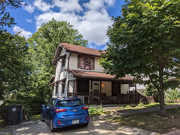 5th image of 408 Pioneer St