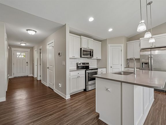 2nd image of 3011 NW 28th St