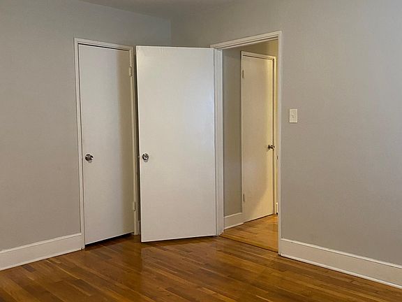 3rd image of 1016 Rosehill Ave #A