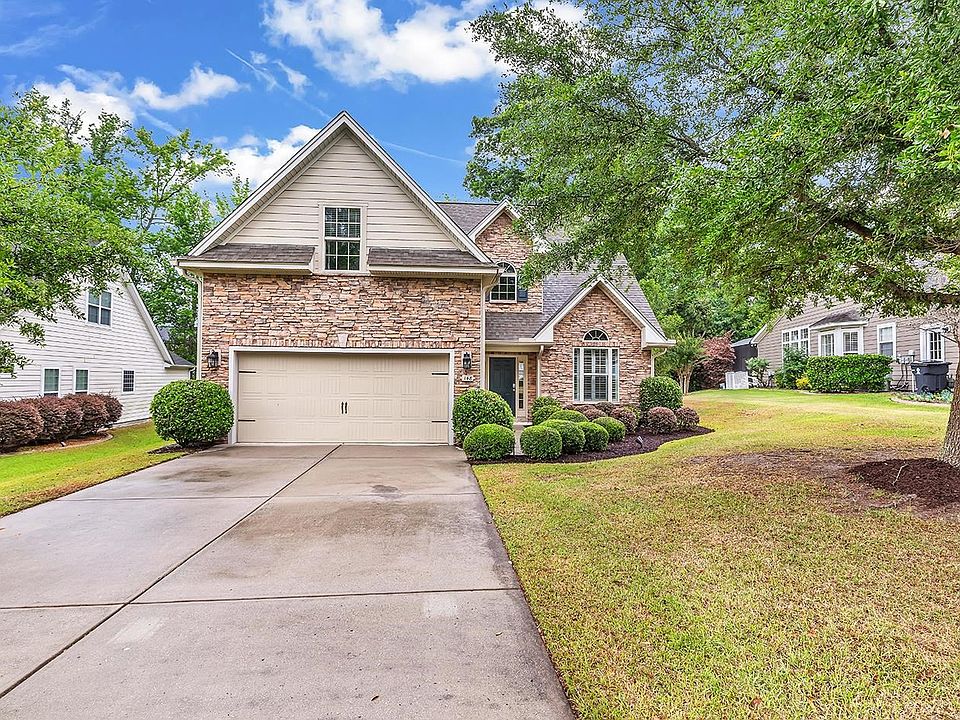 1st image of 148 Rivers Edge Dr.