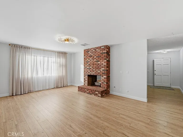 6255 Mitchell Ave — Photo 6