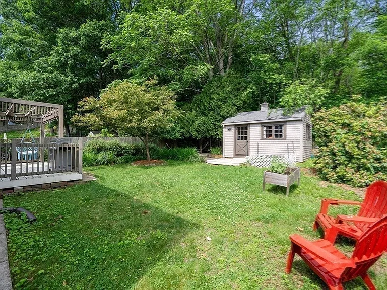 31 Braeburn Rd — Photo 33