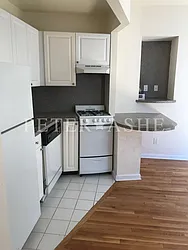 Rented by Peter Ashe