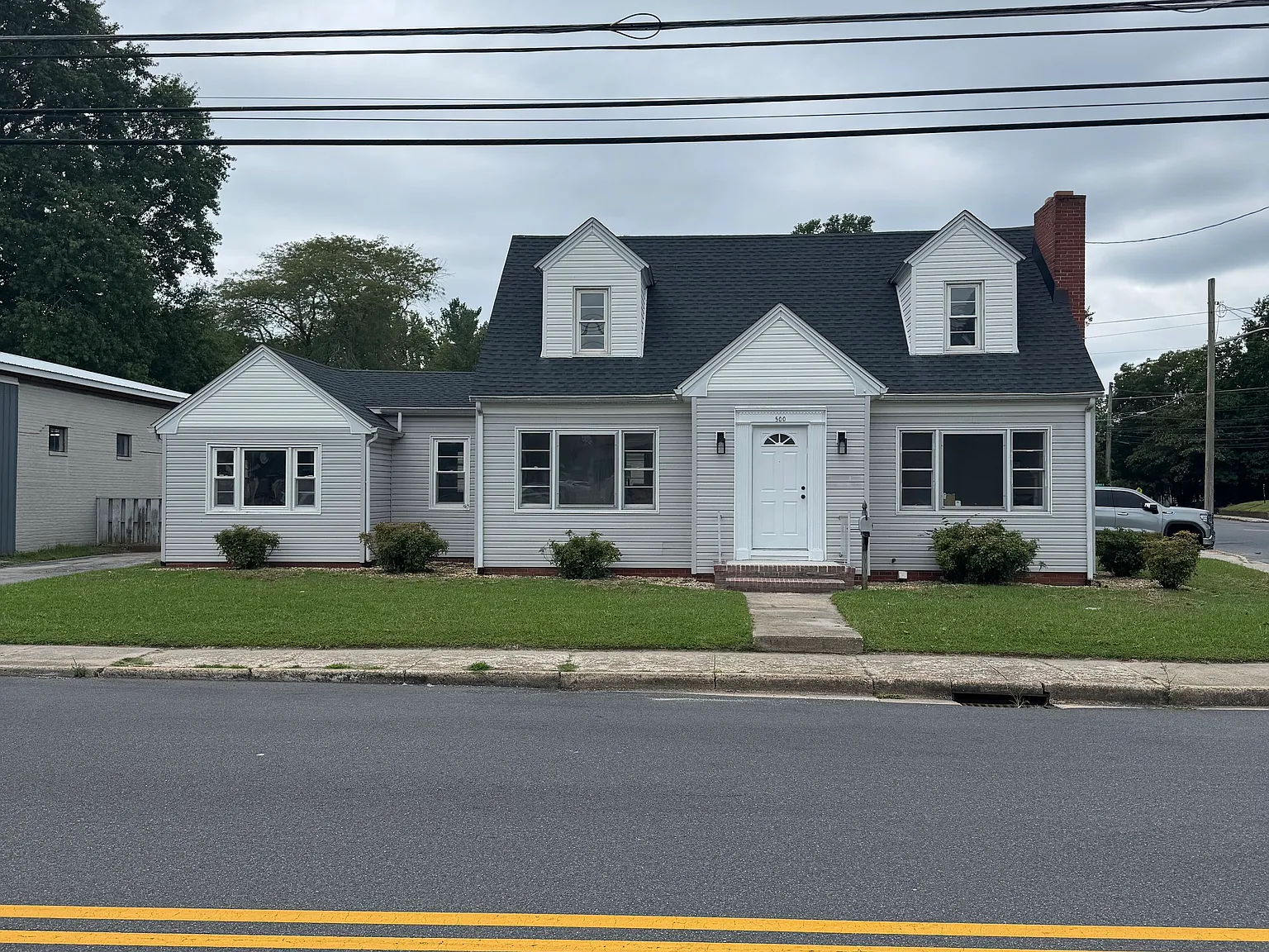 4 bed, 1746 sqft, $2,395 — Photo 1