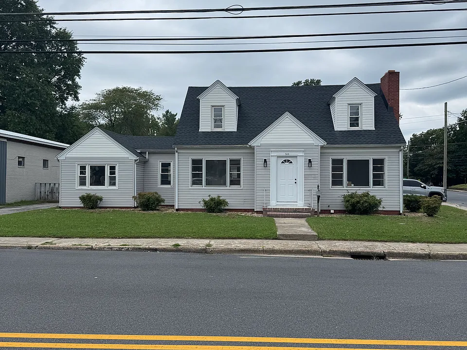 500 E Vine St