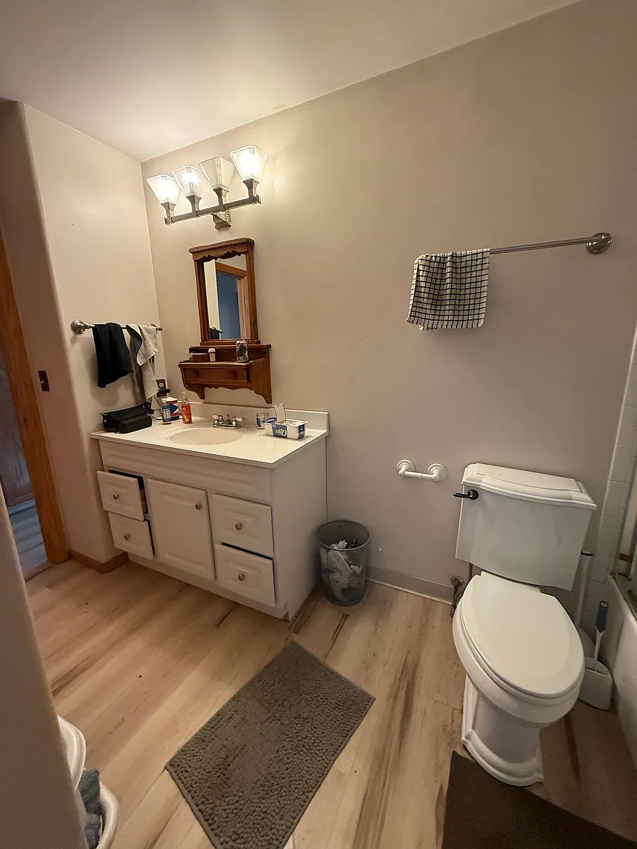 Building Photo - 3806 Dahlia Ct