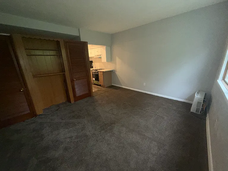412 Gravel Pond Rd #5 — Photo 5