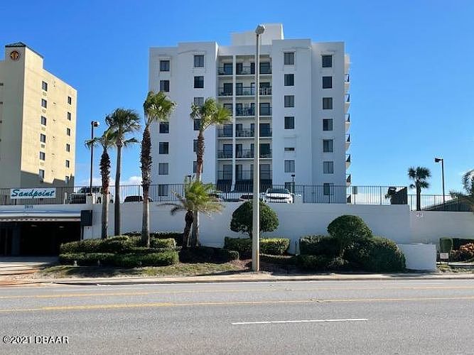1st image of 2615 S Atlantic Ave APT 1E