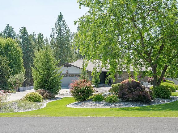 Front landscaping