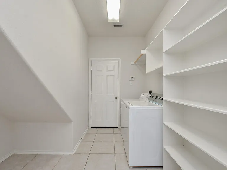 25811 Misty Mountain Ln — Photo 15