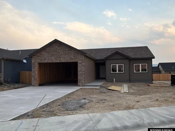 4687 Shale Cir, Mills, WY 82644