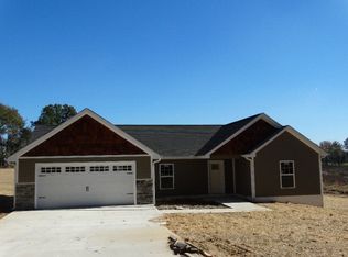 2560 Zeb Warren Rd, Cookeville, TN 38506