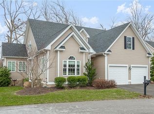 33 Riverwalk, Branford, CT 06405
