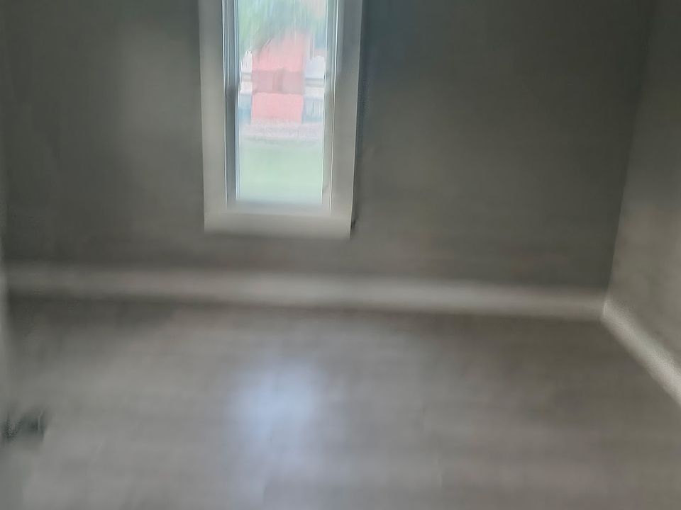 1st image of 754 S Green St