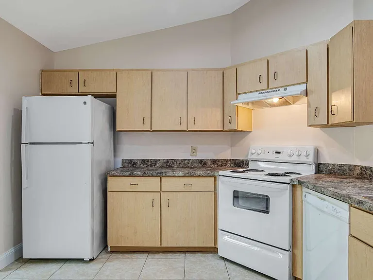 51 Wellwood Ln #A — Photo 28