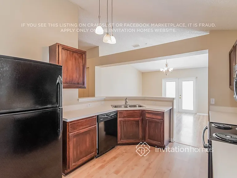 12579 Bent Bay Trl — Photo 10