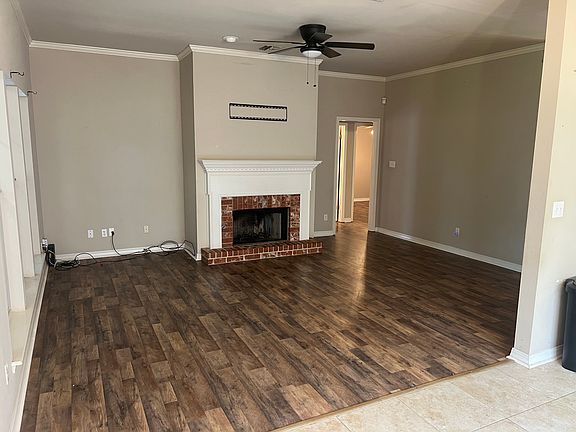 5th image of 1200 E Belle Haven Dr
