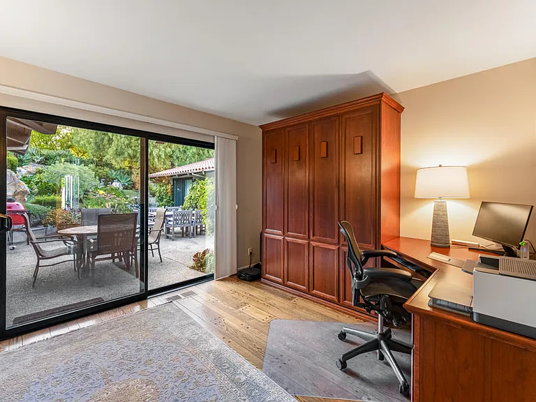 181 Coronada Cir — Photo 40