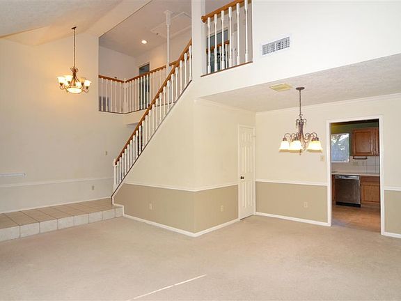 5th image of 2415 Village Dale Ave