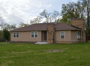 305 Peacock St, Bell Buckle, TN 37020