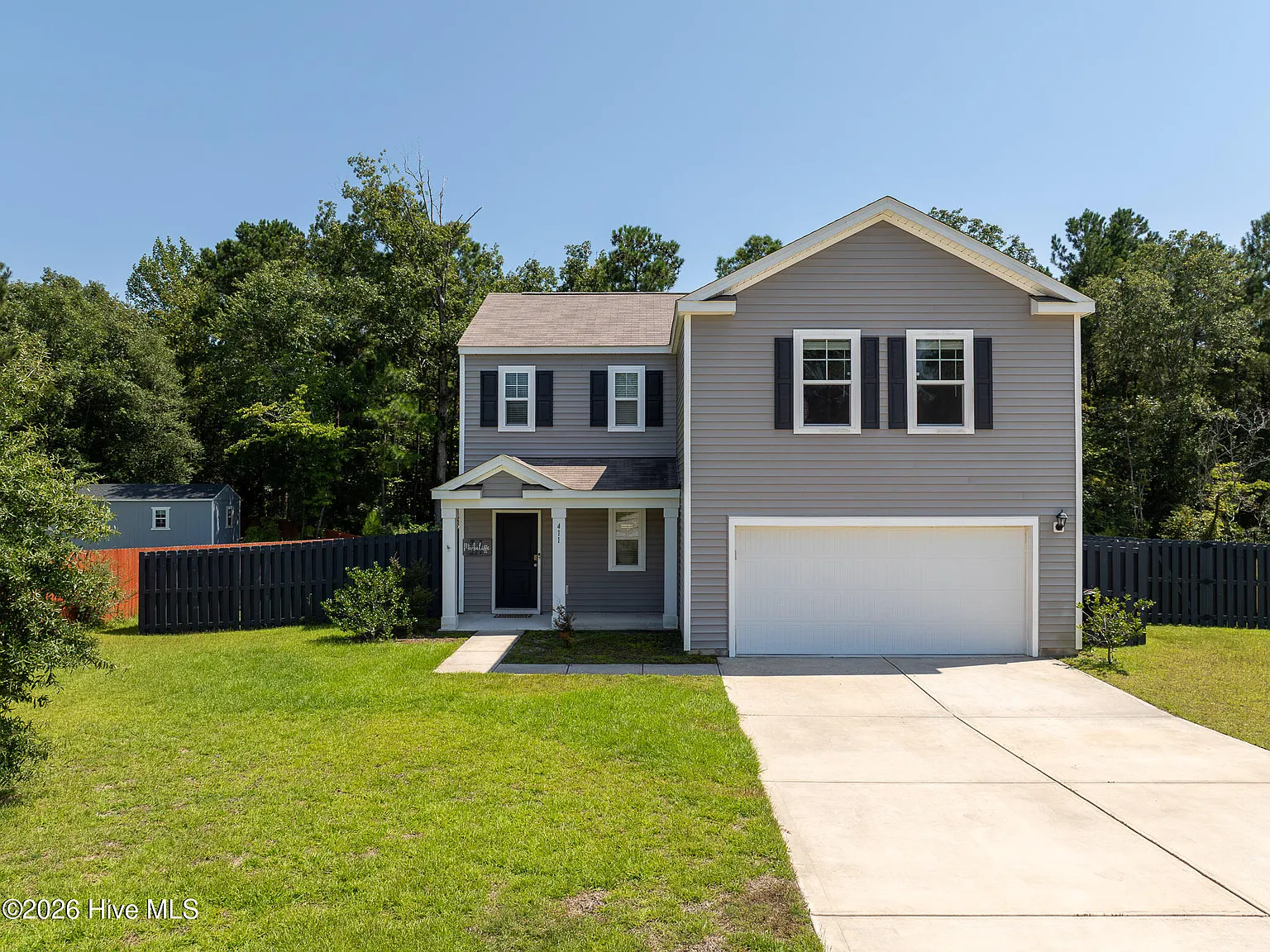 4 bed, 2.5 bath, $2,100 — Photo 1