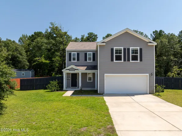 411 High Ridge Ct, Sneads Ferry, NC 28460