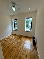 Rented by KNOCKKNOCK LLC