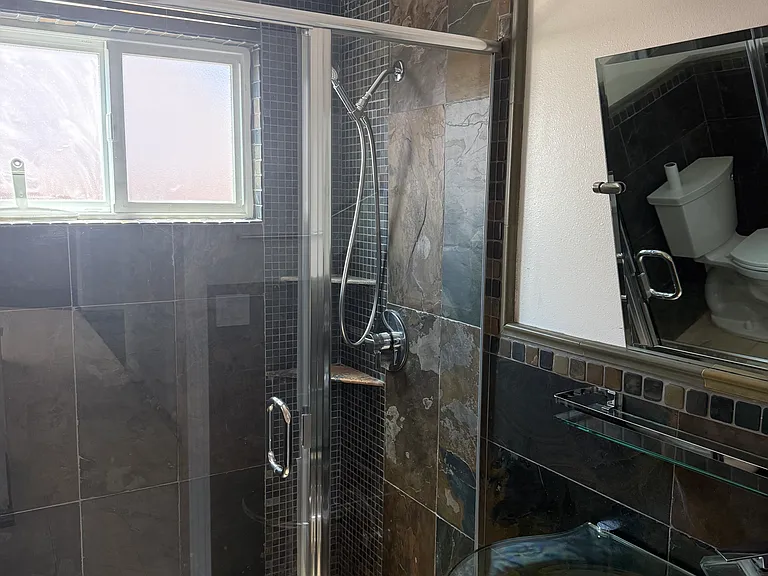 1869 Yosemite Dr — Photo 5