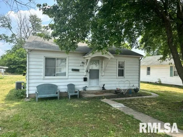 808 Hackett Ave, Jacksonville, IL 62650