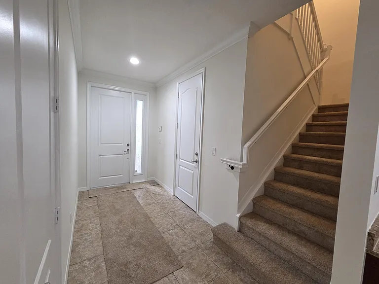 4507 Mediterranean Cir — Photo 7