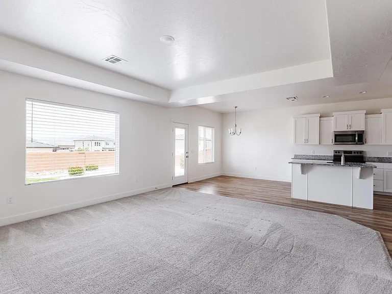 1889 E Honeycomb Dr — Photo 17