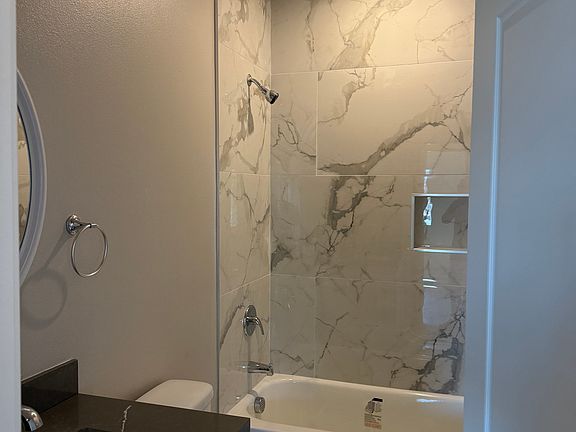 5th image of 55630 Sagebrush Ave #1