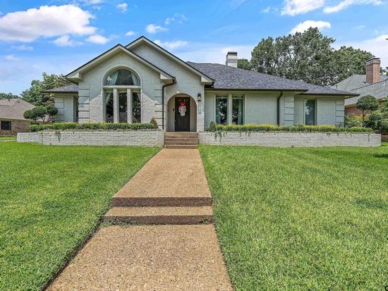 7002 Hollytree Cir, Tyler, TX 75703