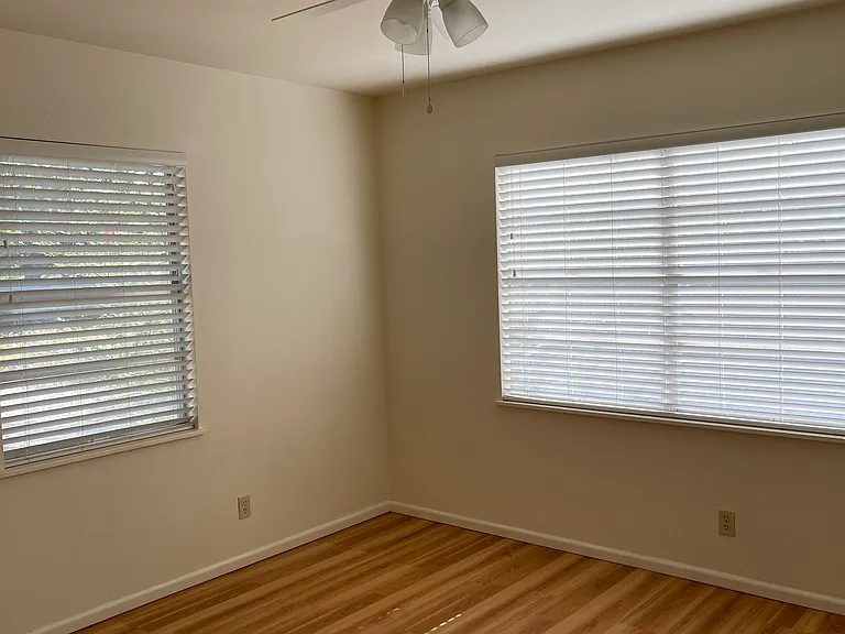 212 Skylark Dr — Photo 6