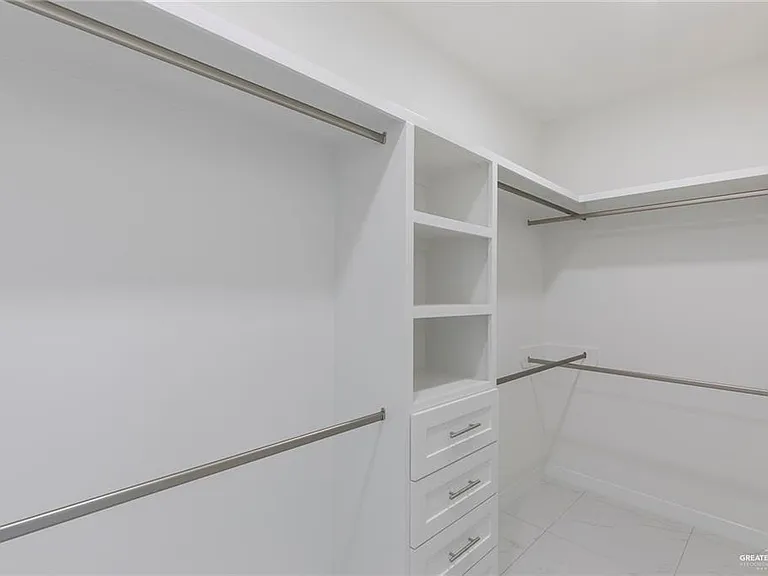 1910 Sunset Dr — Photo 18