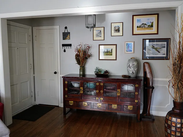 3719 E Elmwood Dr — Photo 3