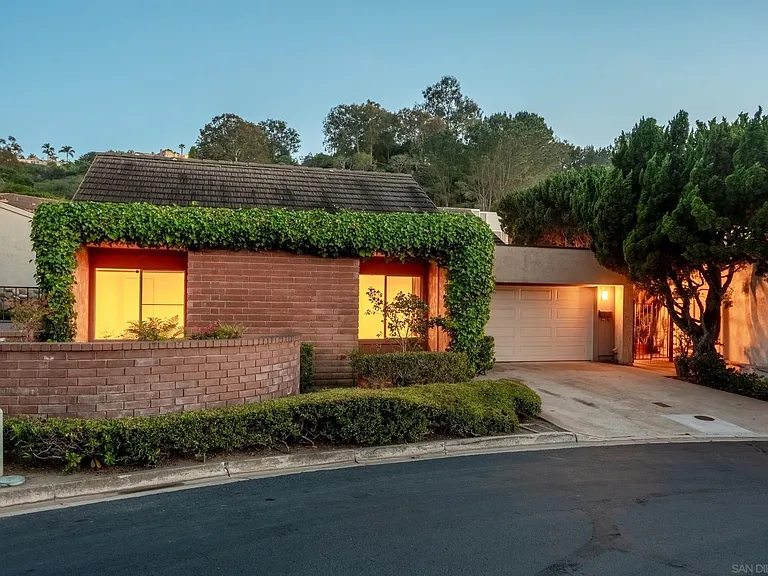 7415 Caminito Rialto — Photo 30