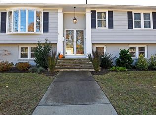 5 Meadow Ave, Johnston, RI 02919