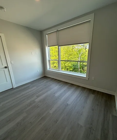 Residences at Sharon Gallery — Photo 96