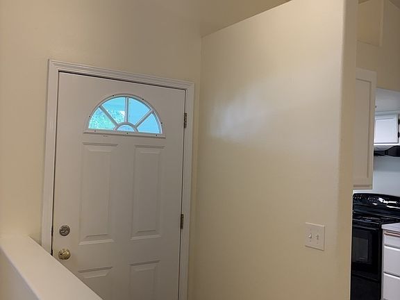3rd image of 1241 E Ringneck Ct