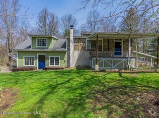 45 High St, Nicholson, PA 18446
