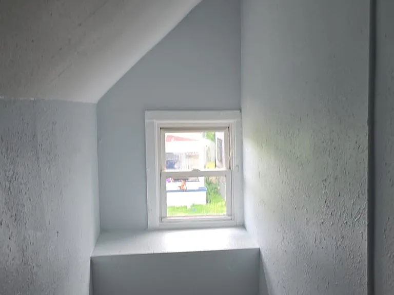 669 S 35th St — Photo 12